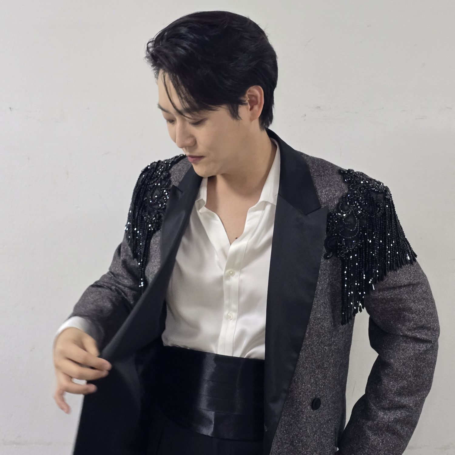 Behind-the-scenes cut of Min Soohyun