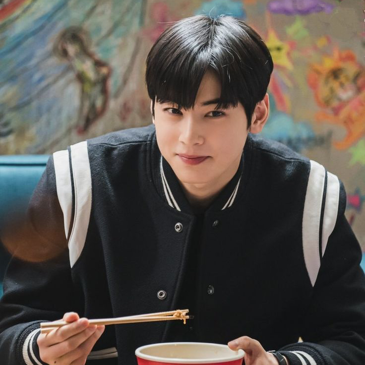 A moment captured by a fan of Cha Eunwoo