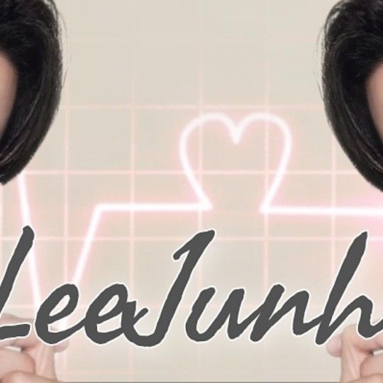 イ・ジュノの最近の活動ショット