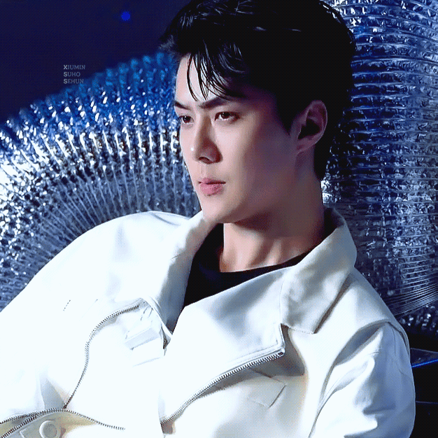 粉絲拍下的都暻秀 (D.O.)瞬間