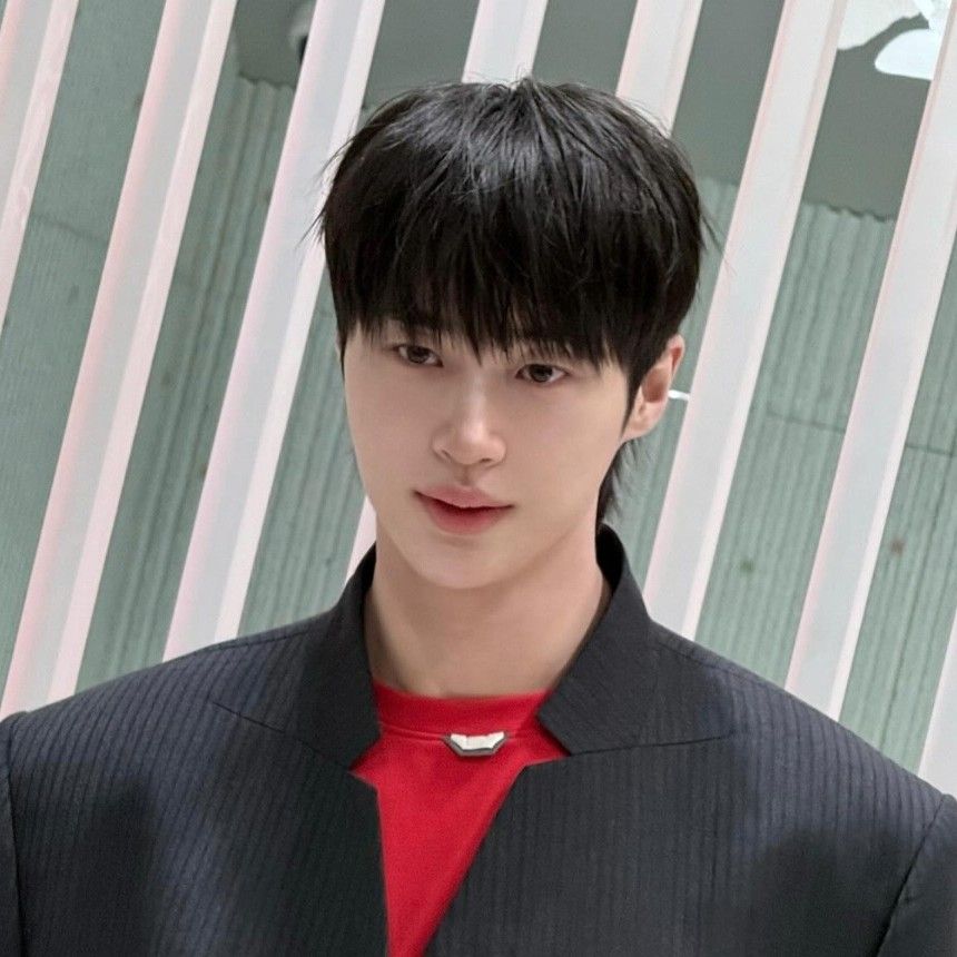 Recent activity shot of Byeon Wooseok