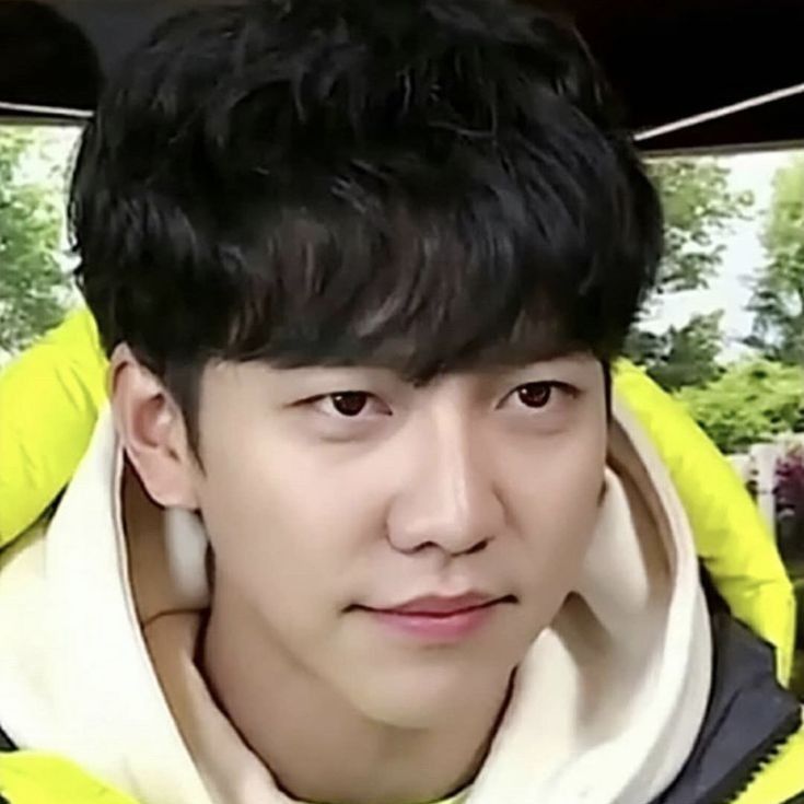 Foto kegiatan terbaru dari Lee Seunggi