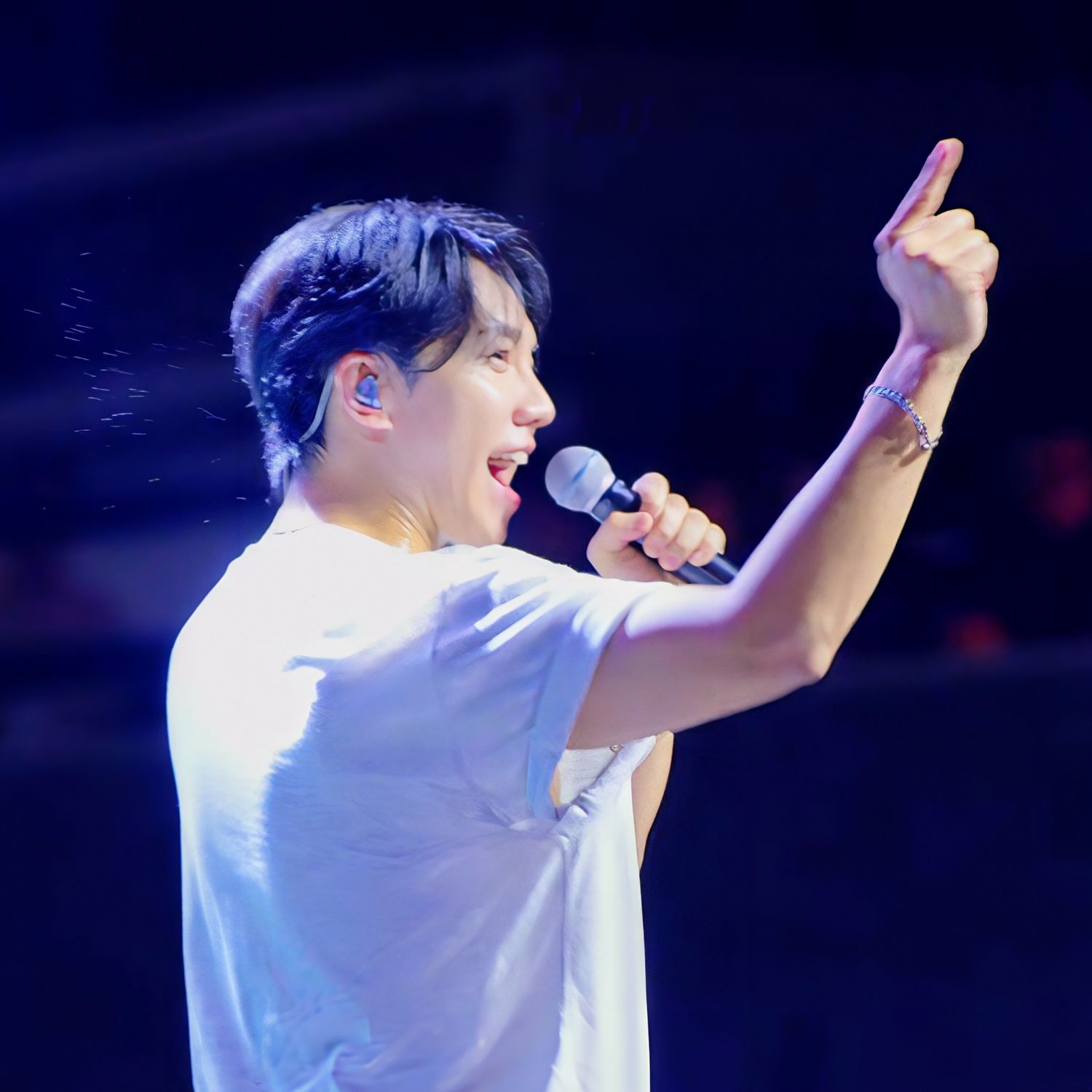 イ・スンギの最近の活動ショット