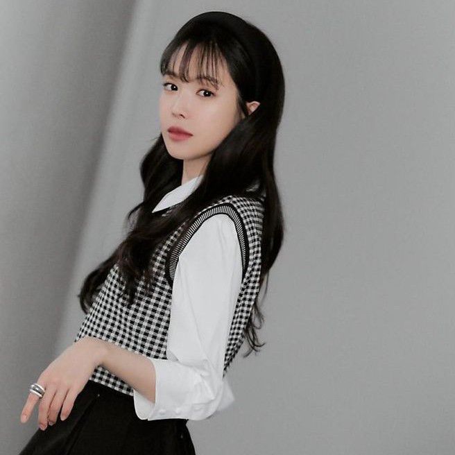 Latest photo of Son Naeun