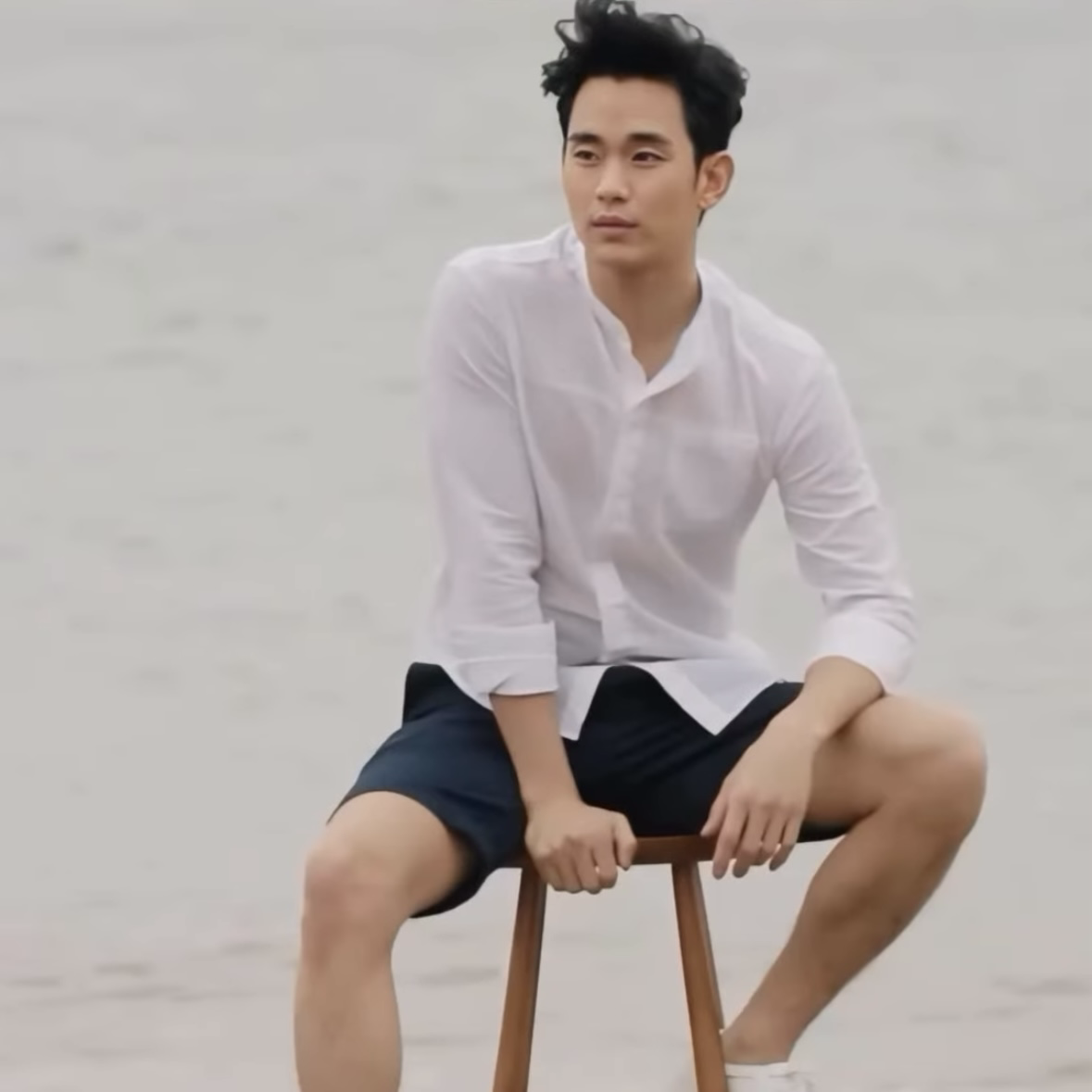 金秀賢的最新照片