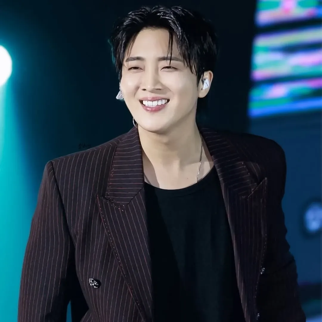Recent activity shot of Hwang Yunsung