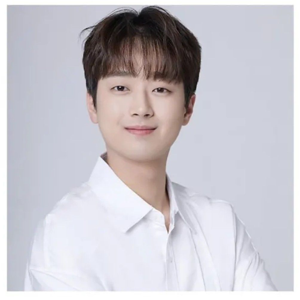 Momen yang diabadikan oleh penggemar Lee Chanwon