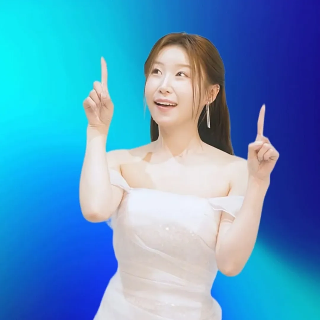 Behind-the-scenes cut of Lee Sona
