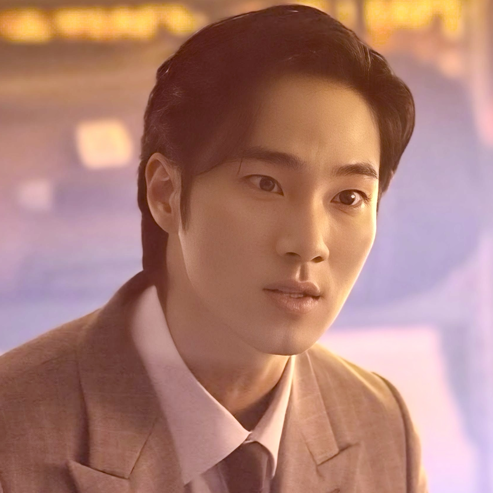 Recent activity shot of Lee Hongnae