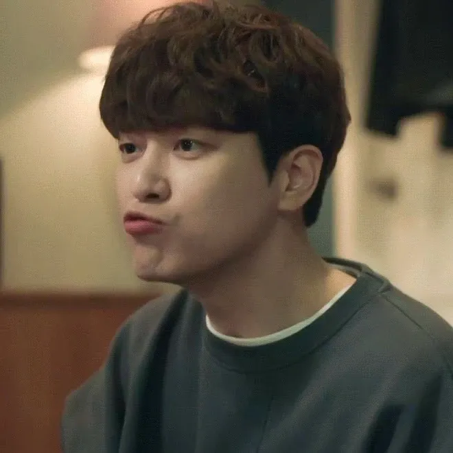 Behind-the-scenes cut of Lee Joonhyuk