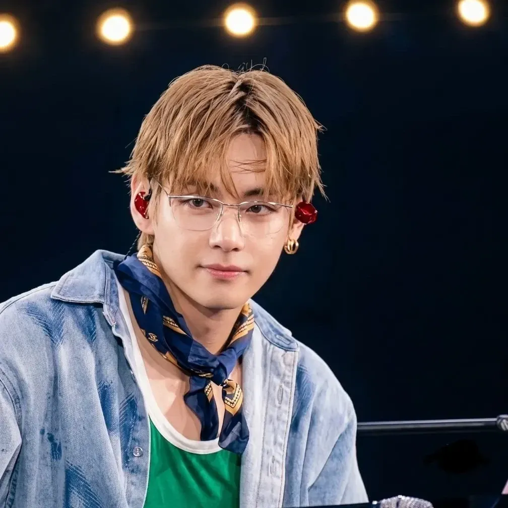 Behind-the-scenes cut of Kim Taehyung (V)