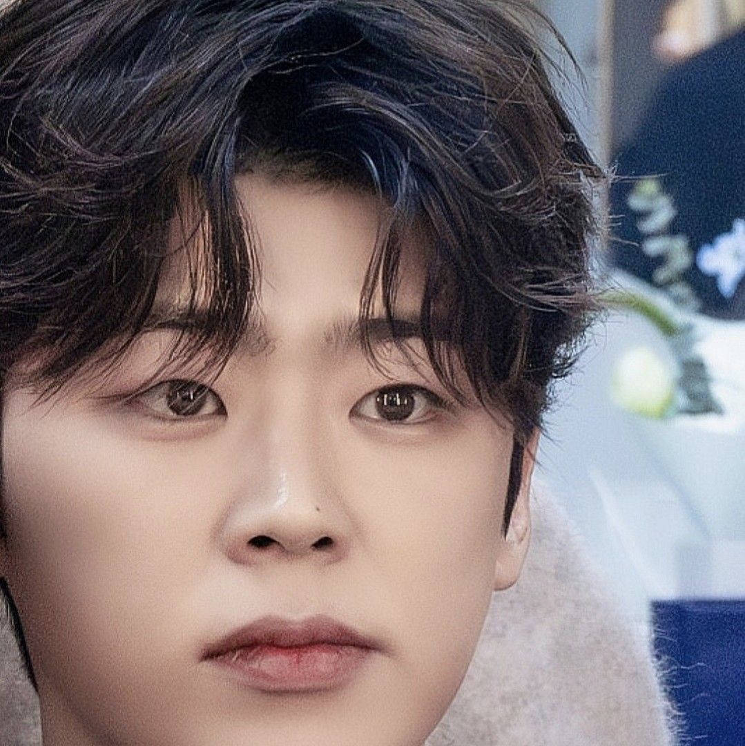 Recent activity shot of Park Jihyeon