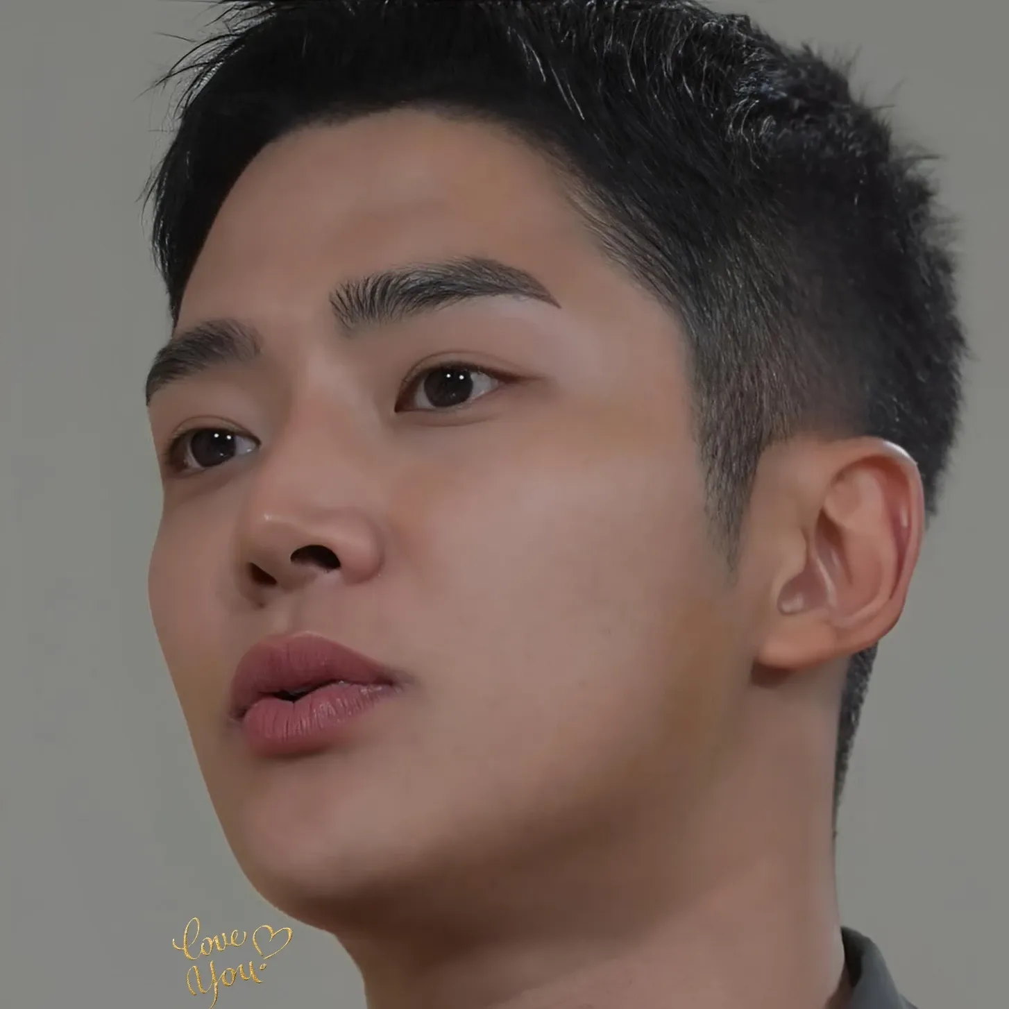 Cuplikan di balik layar dari Rowoon