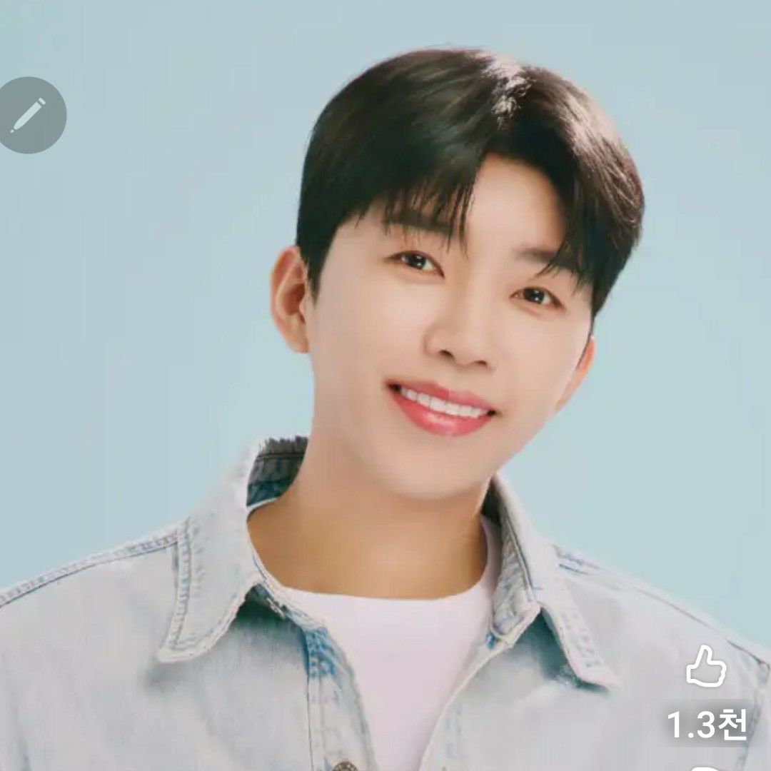 イム・ヨンウンの最近の活動ショット