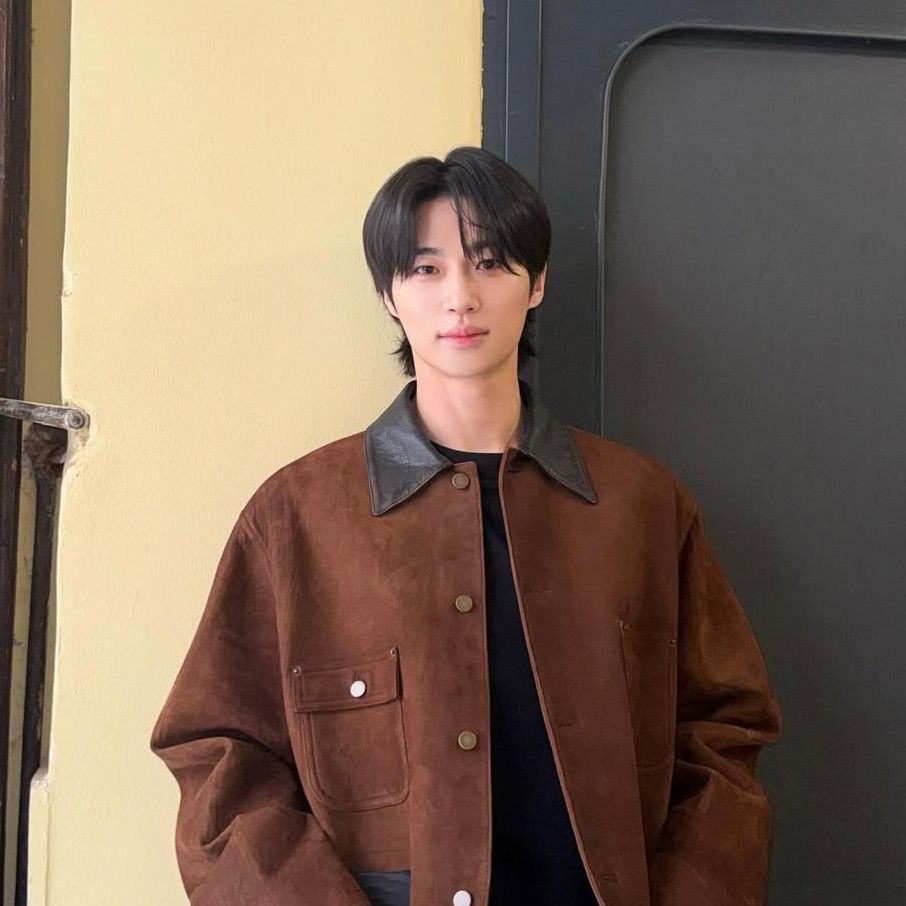 Latest photo of Byeon Wooseok