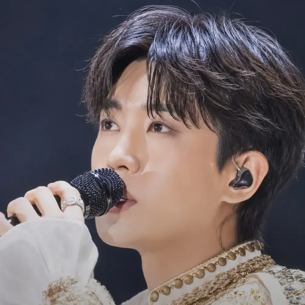 Recent activity shot of Lim Youngwoong
