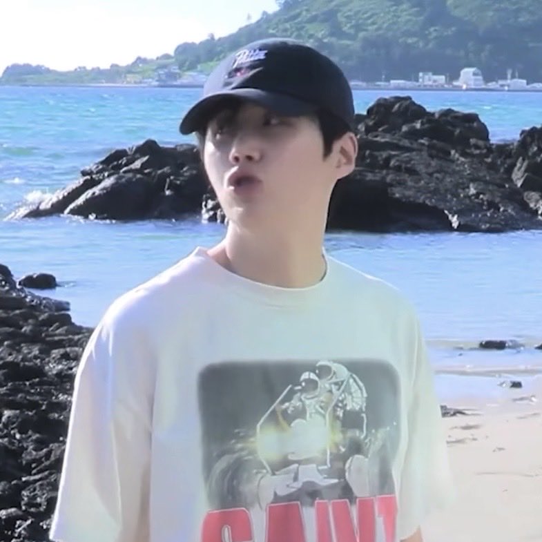 Behind-the-scenes cut of Kim Seonho