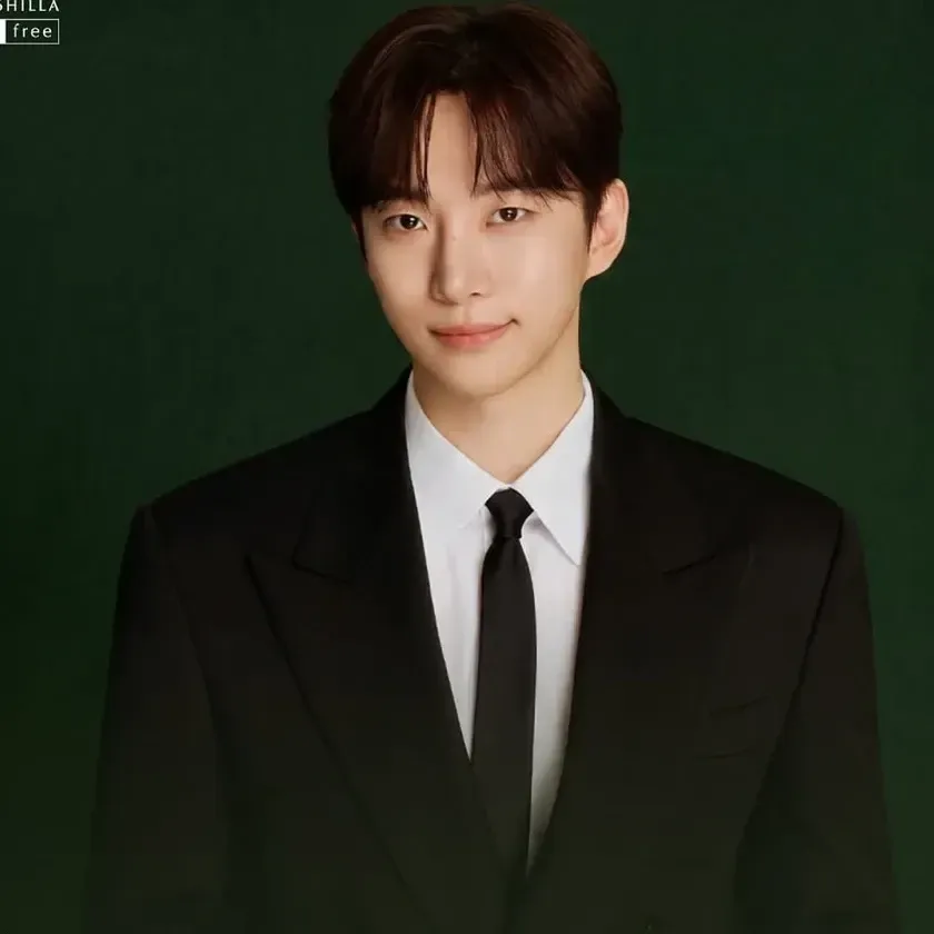 Foto kegiatan terbaru dari Lee Junho