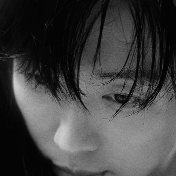Behind-the-scenes cut of Namkoong Min