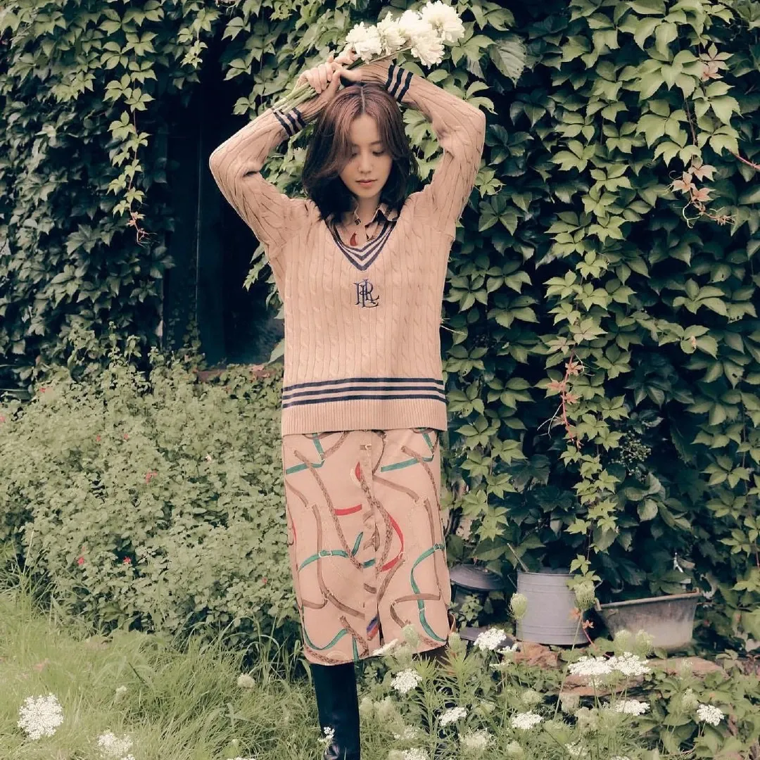 文彩元的最新照片