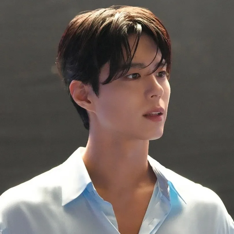 Latest photo of Park Bogum