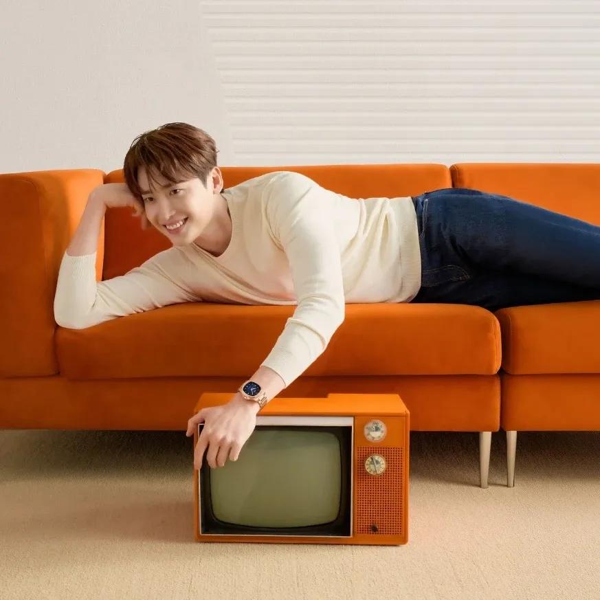 Behind-the-scenes cut of Lee Jongsuk