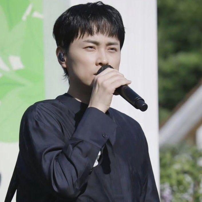 Behind-the-scenes cut of Min Kyunghoon