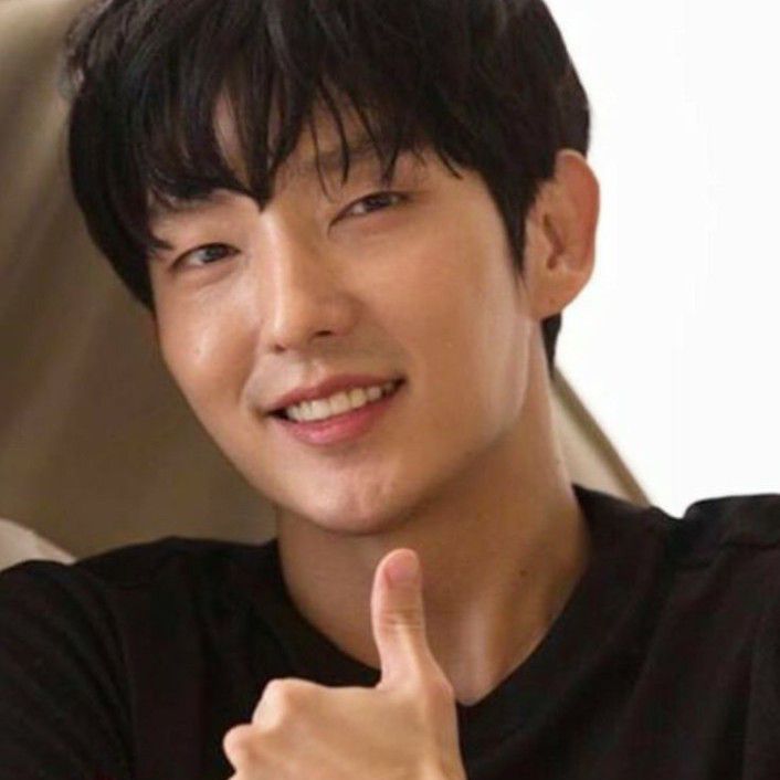 Latest photo of Lee Joongi
