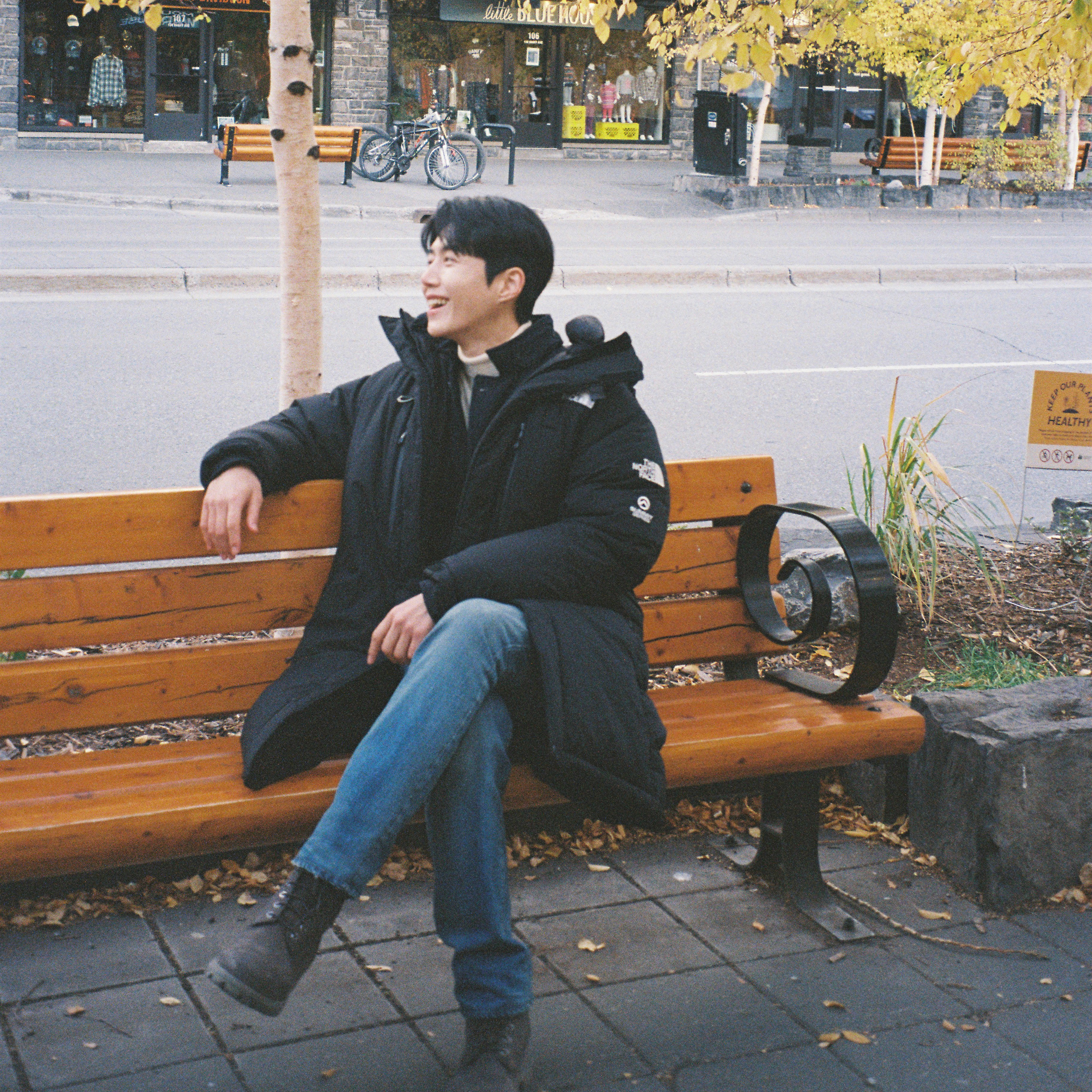 Recent activity shot of Kim Seonho