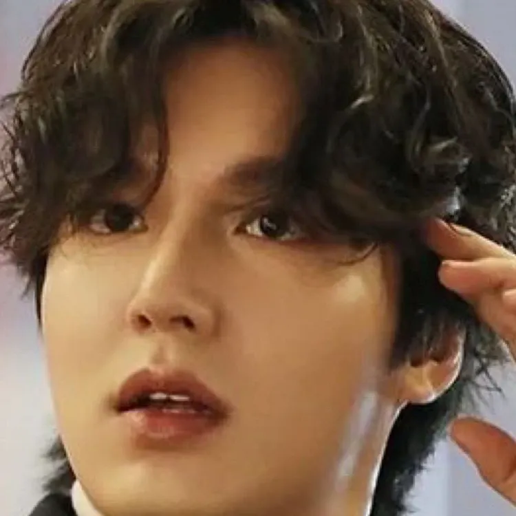 Latest photo of Lee Minho
