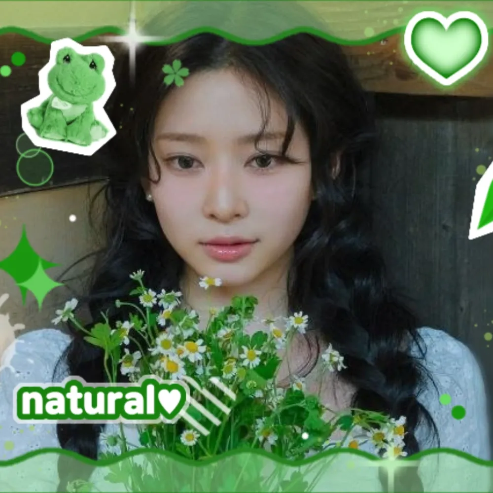 Behind-the-scenes cut of Kim Minju