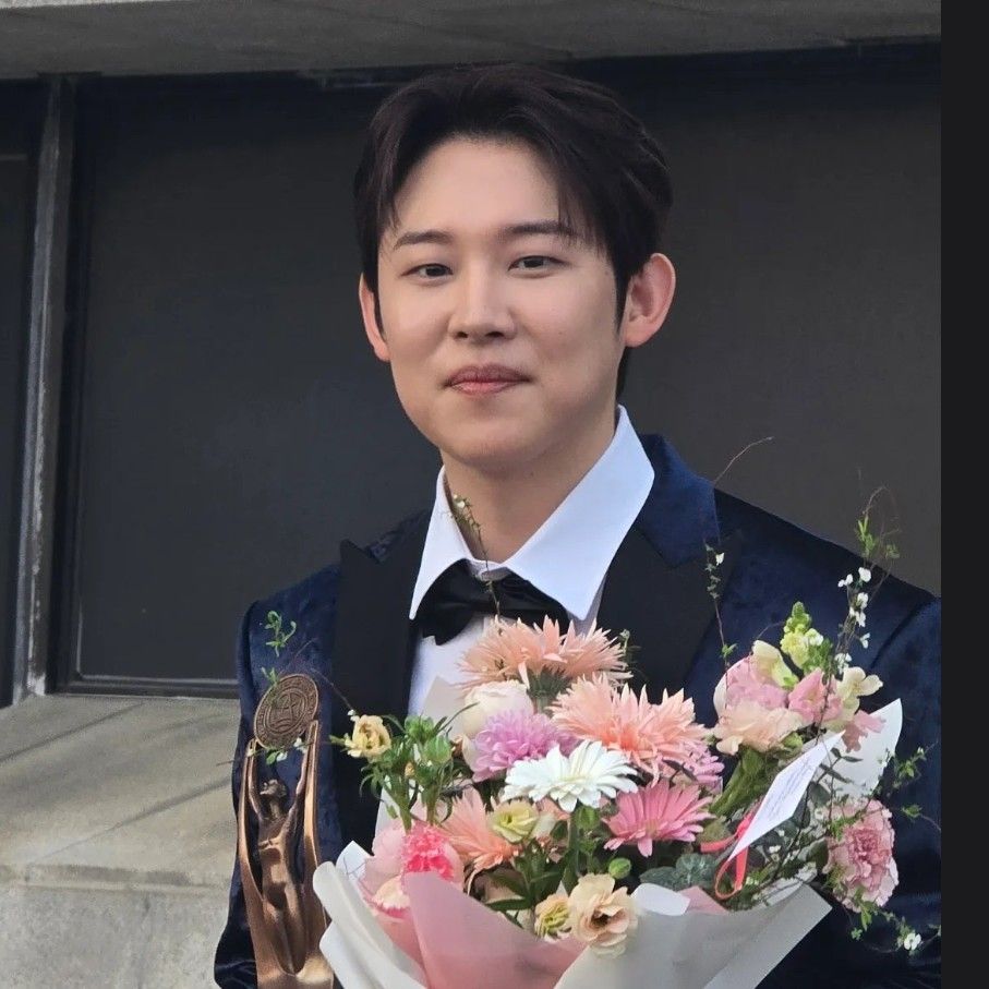 Jinuk的最新照片