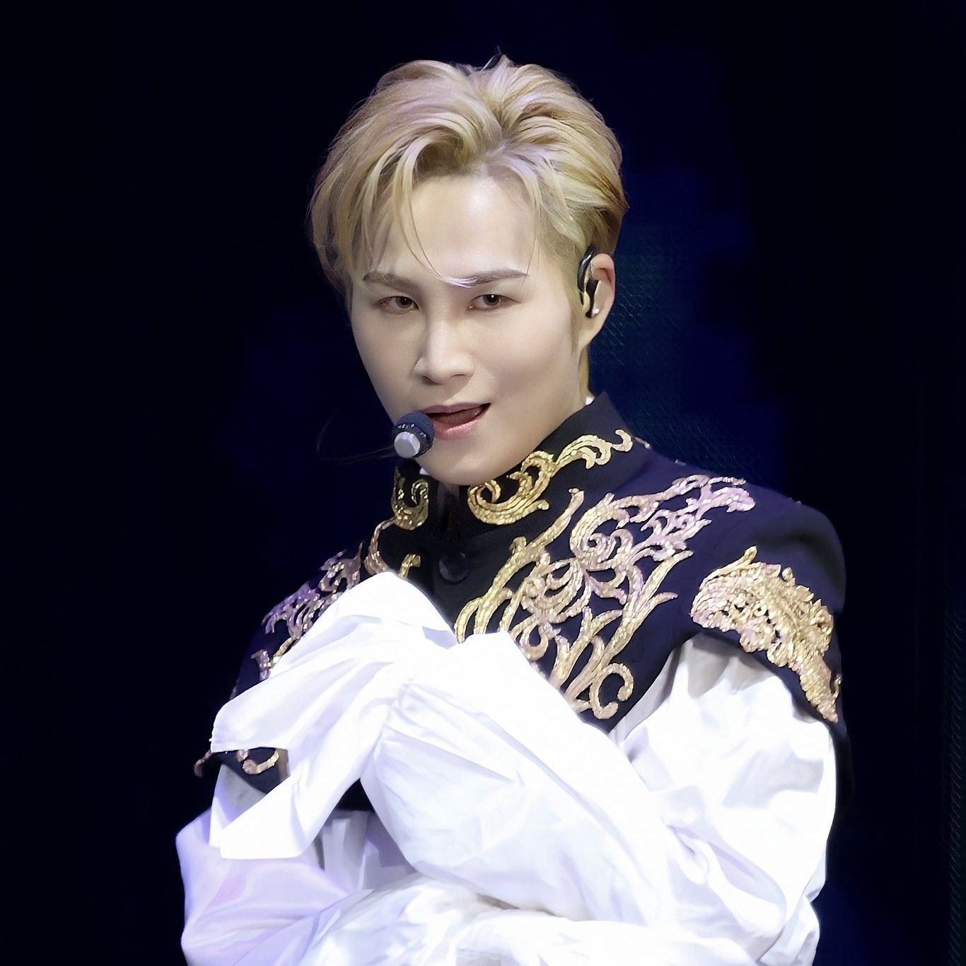 김희재의 비하인드 컷