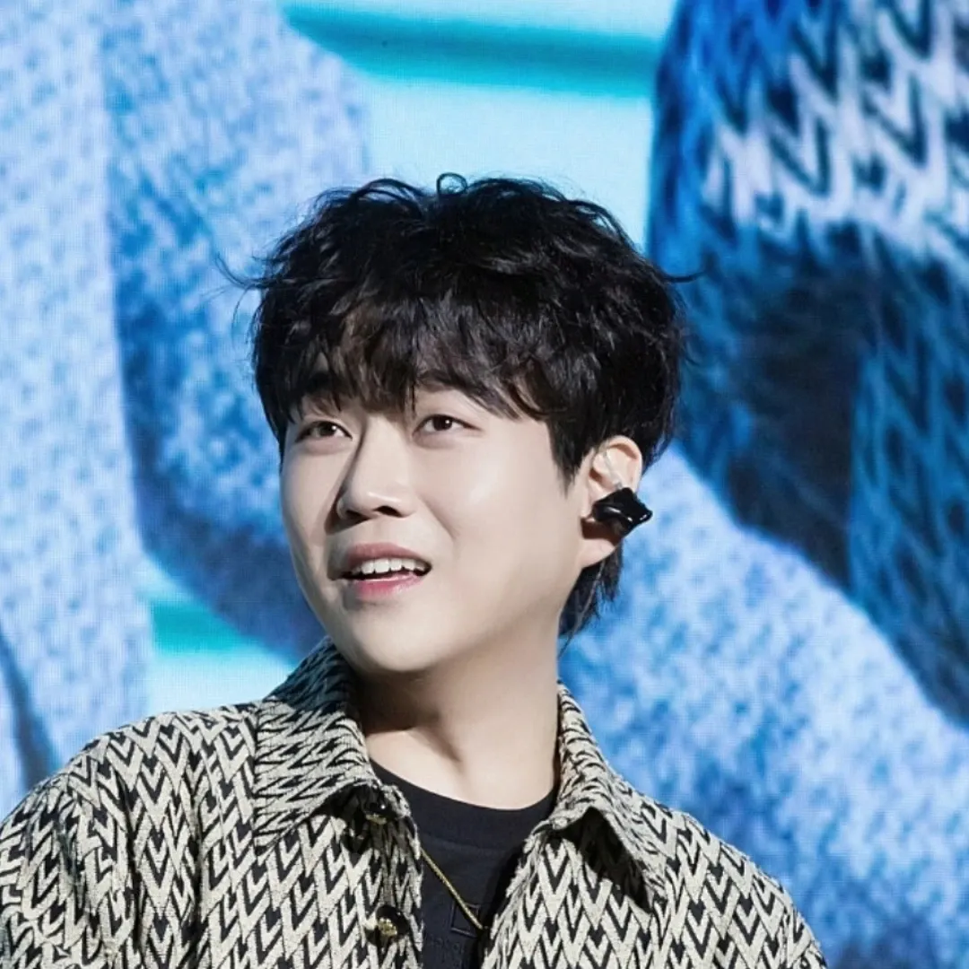 Recent activity shot of Hwang Youngwoong