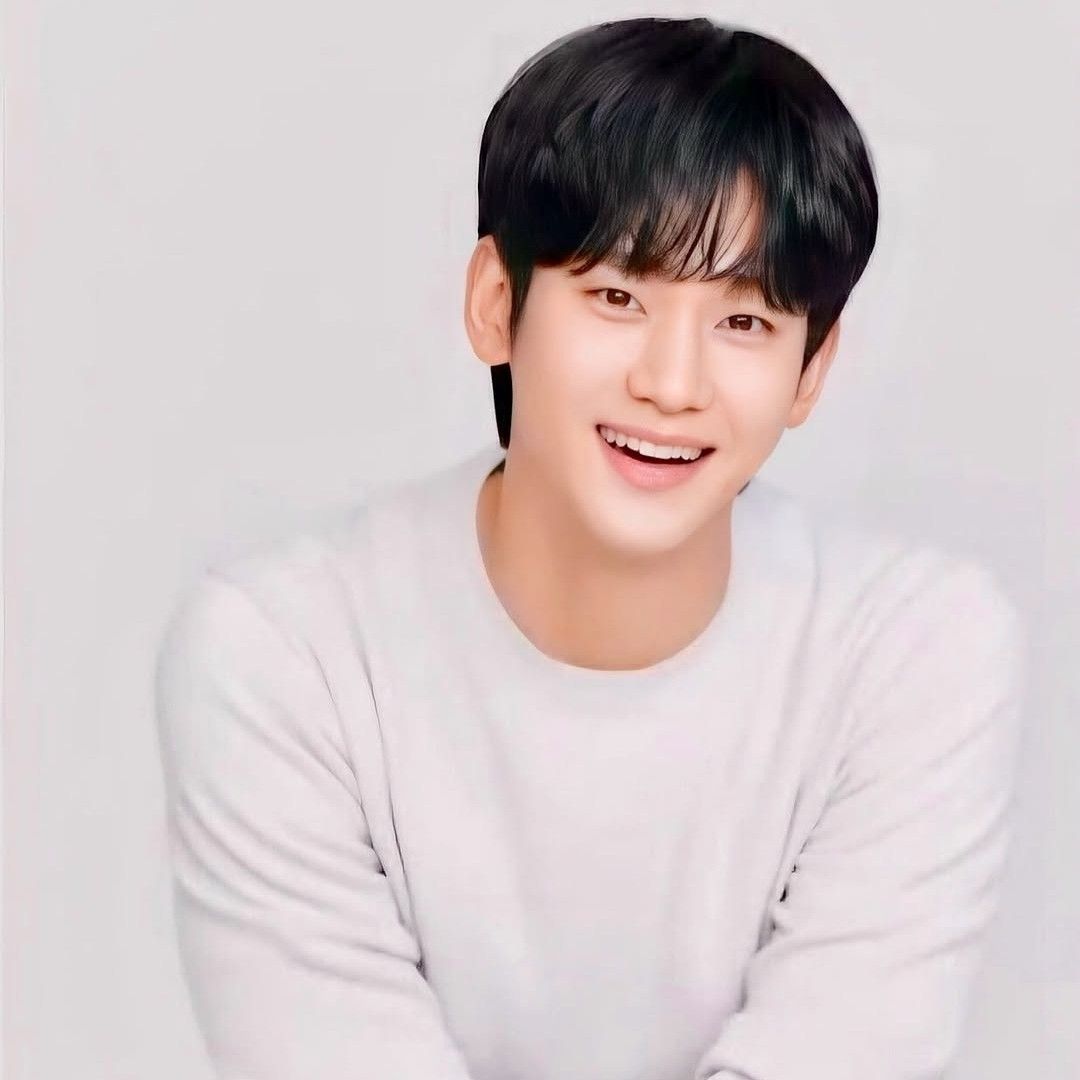 Foto terbaru dari Kim Soohyun