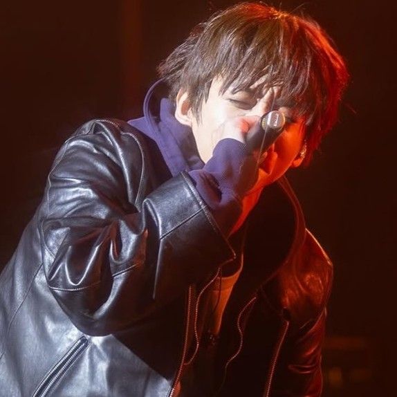 A moment captured by a fan of Lee Seungyoon