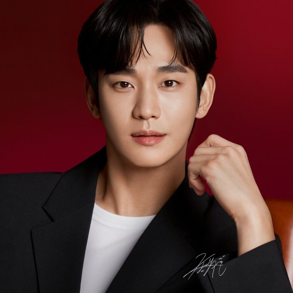 粉絲拍下的金秀賢瞬間