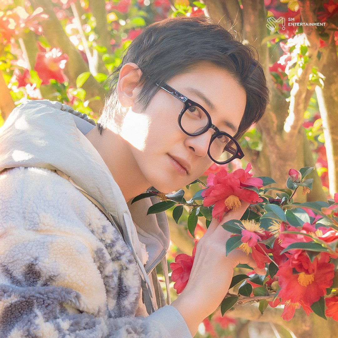 Recent activity shot of Chanyeol