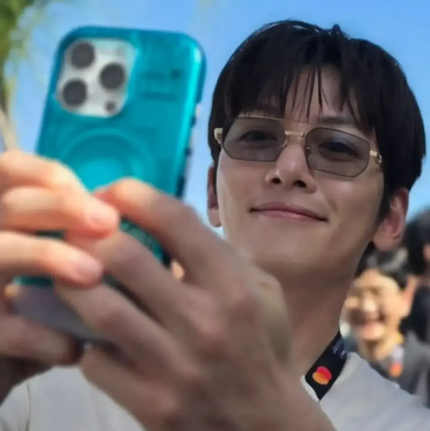 Behind-the-scenes cut of Ji Changwook