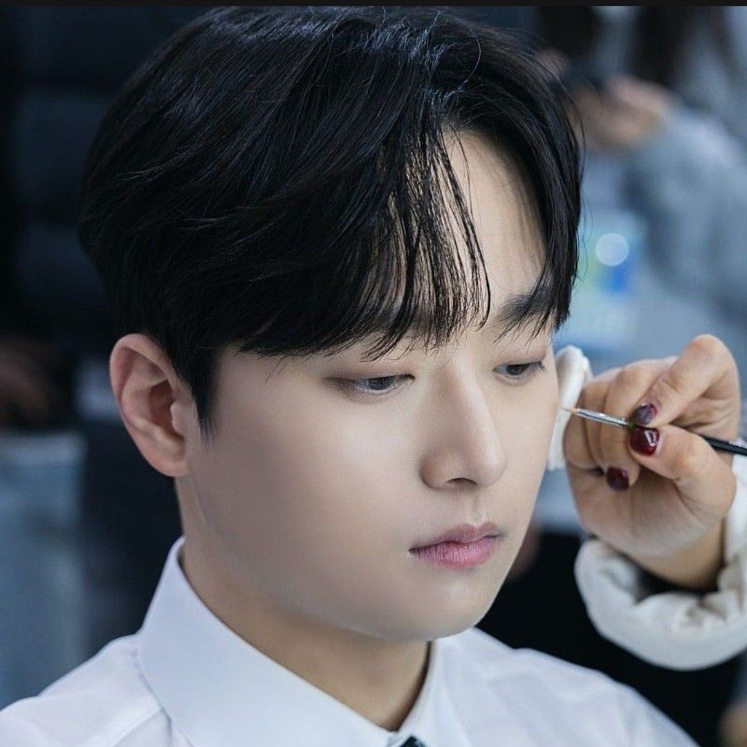 Momen yang diabadikan oleh penggemar Lee Chanwon