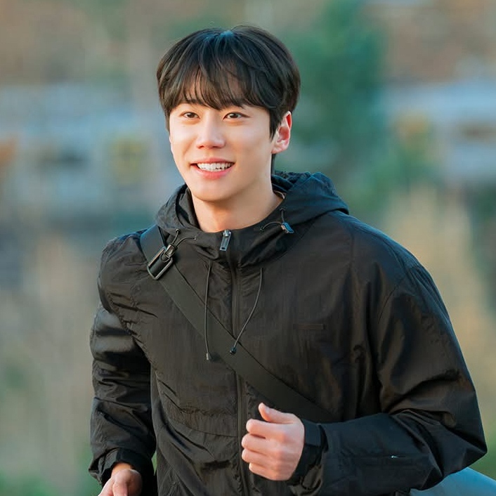 Latest photo of Lee Junyoung