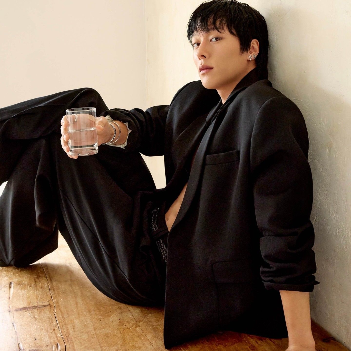 Cuplikan di balik layar dari Jang Kiyong