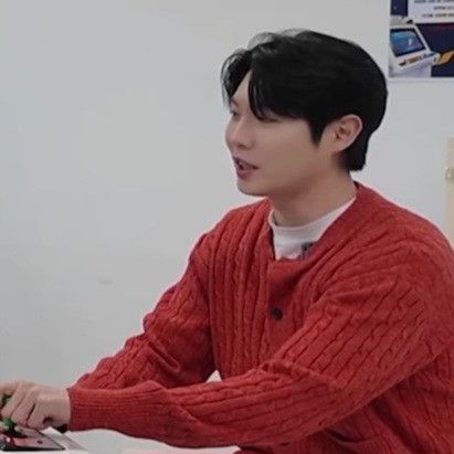 Latest photo of Son Taejin