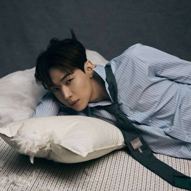 A moment captured by a fan of Henry