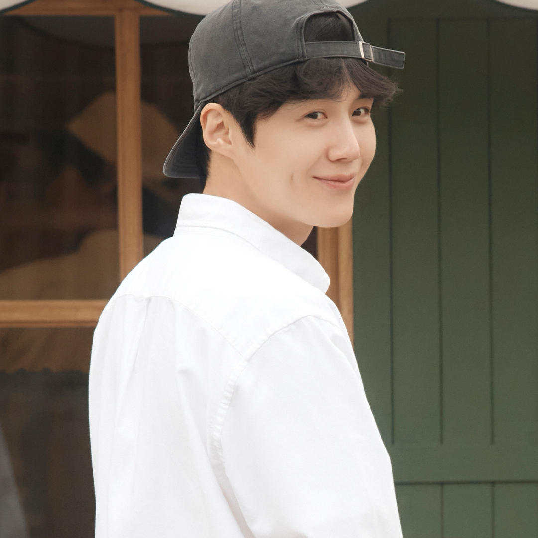 Latest photo of Kim Seonho