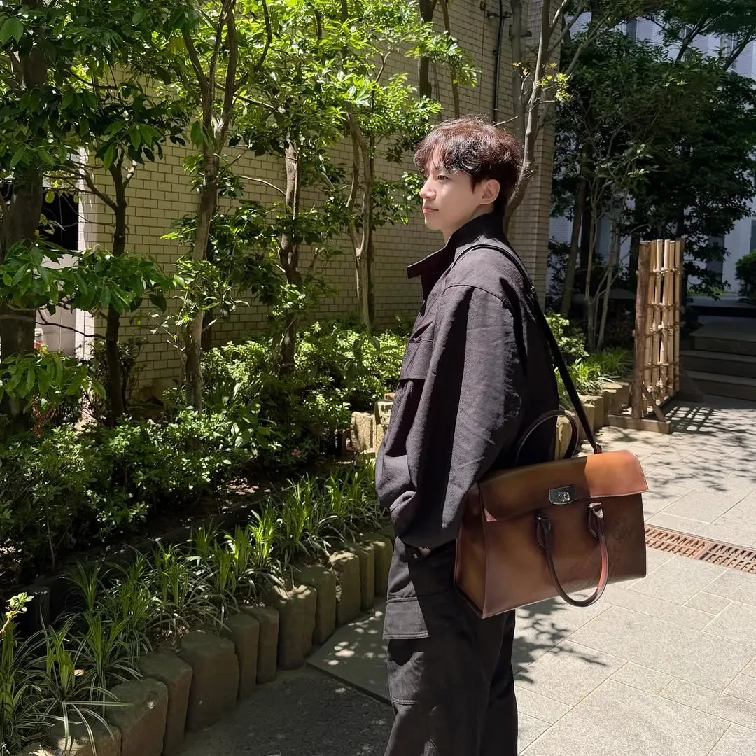 Recent activity shot of Lee Junho