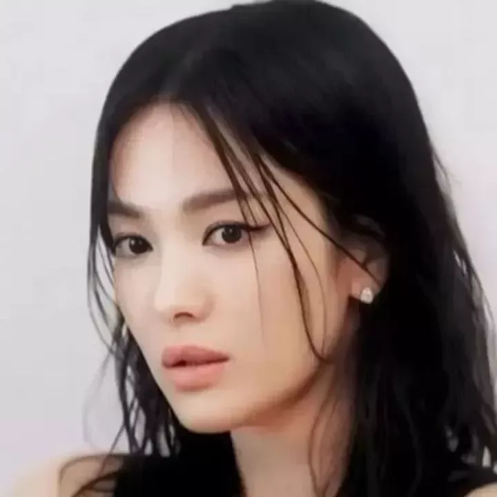 송혜교의 최신 사진