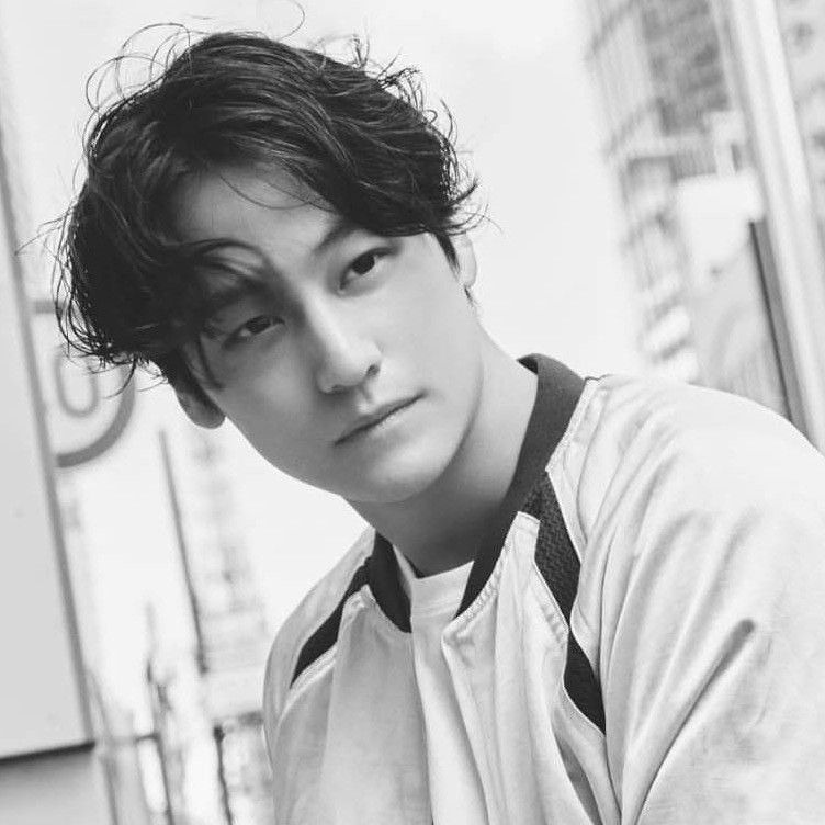 Behind-the-scenes cut of Kim Bum