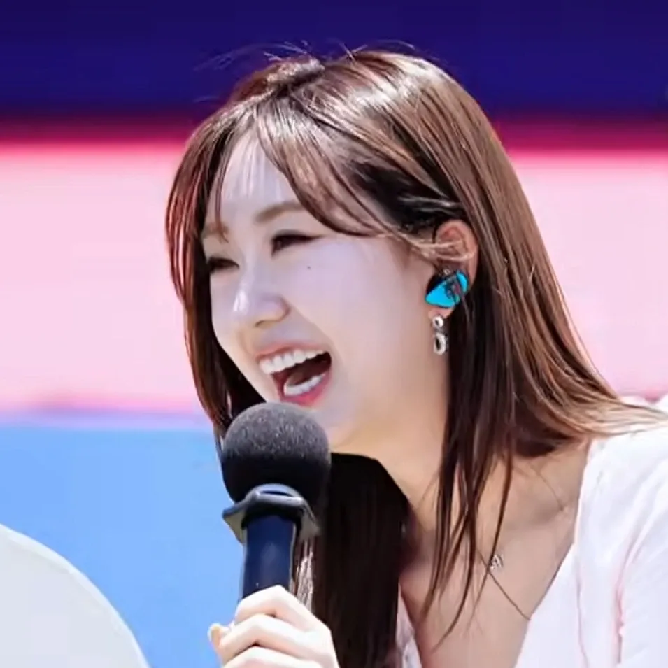 전유진 최근 활동샷