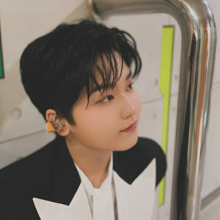 Recent activity shot of Park Sungon